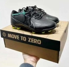 تصویر کتونی بچه گانه نایک فوتبال چمنی مشکی Nike Football 