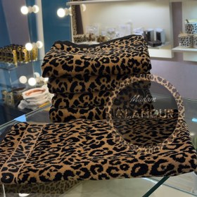 تصویر حوله طرح پلنگی برق لامع 