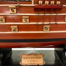 تصویر ماکت چوبی کشتی HMS Victory 