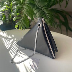 تصویر کیف هرمی 