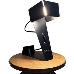 تصویر چراغ رومیزی مشکی lumora 