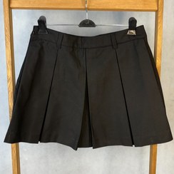 تصویر دامن شلوارکی پلیسه کوتاه زنانه برند only کد 0101 