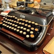 تصویر ماشین تایپ اریکا Erika آلمانی فارسی نویس تحریر 