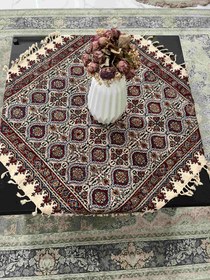 تصویر رومیزی مربع قلمکار اصفهان 100*100 کرم قرمز مدل 5 