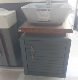 تصویر کابین و سنگ روشویی 