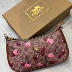 تصویر كيف دخترانه كوچ گيلاسى رنگ كرم تيره و زرشكى Coach - كوچ گيلاسى كرم و زرشكى Coach bag