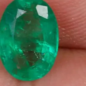 تصویر نگین زمرد کد 30140 Emerald stone