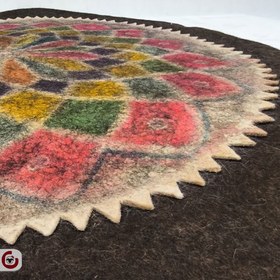 تصویر فرش نمدی دولبه طرح شماره 1 