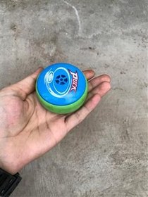 تصویر توپ هاکی روی یخ سالم و کلکسیونی 