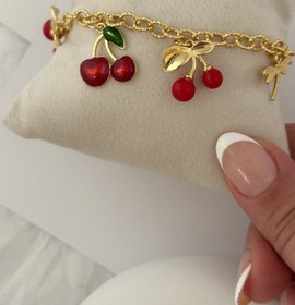 تصویر دستبند چارم گیلاسی 