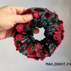 تصویر اسکرانچی گل رز برجسته تک رنگ 