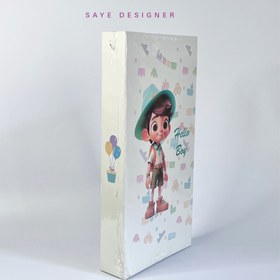 تصویر آلبوم پاکتی کودک 10×15 طرح پسرک ماجراجو (ظرفیت 300 عکس) 