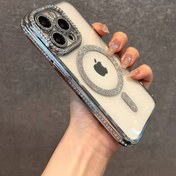 تصویر کاور گوشی موبایل آیفون 13 نرمال iPhone13- مدل مگ سیف Magsafe اکلیلی شفاف دور رنگی نگینی با گلس محافظ لنز رنگ نقره ای – سیلور Silver 