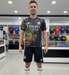 تصویر ست پیراهن و شورت ورزشی رئال مادرید آدیداس طرح Dragon - مشکی / 4 Adidas Real Madrid Special Edition Dragon Football Kit