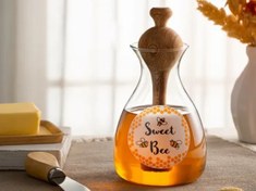 تصویر عسل خوری 