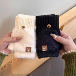 تصویر دستکش زمستانی موهر کلاهدار lucky 