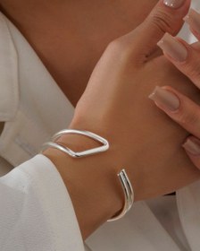 تصویر بنگل زنانه Separate diagonally 