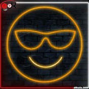 تصویر نئون مینیمال با طرح اموجی با عینک دودی minimal neon of emoji with sunglass