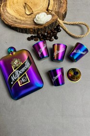 تصویر هیپفلاسک og مدل فیلیپینی 