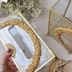 تصویر جادستمال کاغذی شیشه ای 