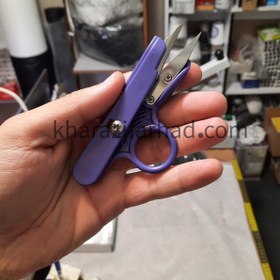 تصویر قیچی سرنخ زن انگشتی Finger tipping scissors