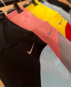 تصویر بایکر دو تیکه رنگی 