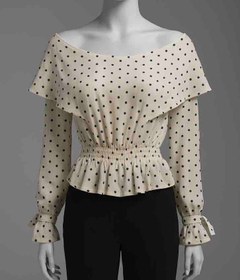 تصویر کراپ یقه قایقی 