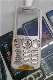 تصویر صفحه کلید فابریکی W810 