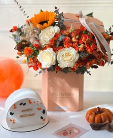 تصویر ست باکس گل و کیک پاییز 