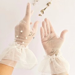 تصویر دستکش کوتاه سفید پشت دست مرواریدی 