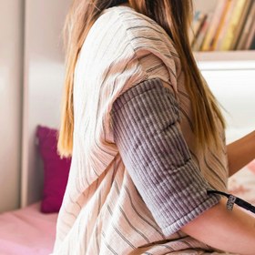 تصویر بازوبند برقی نمکی ترمس 