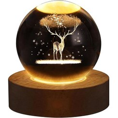 تصویر گوی کریستالی شیشه ای طرح گوزن سایز ۸ با پایه چوبی و چراغ 