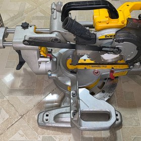 تصویر فارسی بر دیوالت امریکایی شارژی 