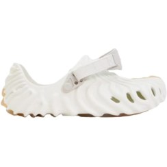 تصویر کراکس صالحه بمباری سفید استخوانی crocs is capable of bombing-white bone