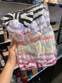 تصویر هدبند آرایشی مخملی 