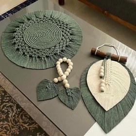 تصویر ست مکرومه دیوارکوب و رومیزی رنگ دلخواه شما کد سفارش۱۳۵۳ romizi makrome