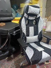 تصویر صندلی گیمینگ 