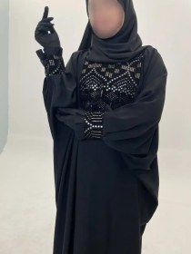 تصویر عبای مخمل دوزی تکتم 