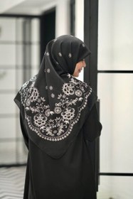 تصویر روسری نورین گل مشکی 