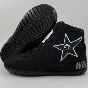 تصویر فروشگاه ورزشی نور