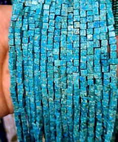 تصویر ریسه سنگ فیروزه مدل مکعب 