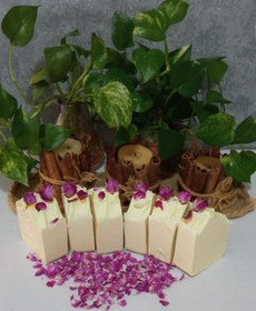 تصویر صابون دست ساز گیاهی سفید آب گلسان Golsan Handmade Herbal Rice Water Soap