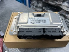 تصویر کامپیوتر (ECU) نیسان زامیاد Z24 بوش 