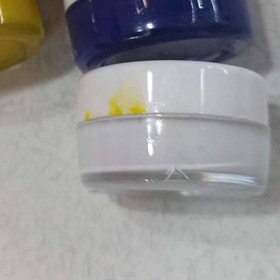 تصویر رنگ خمیری سفید 