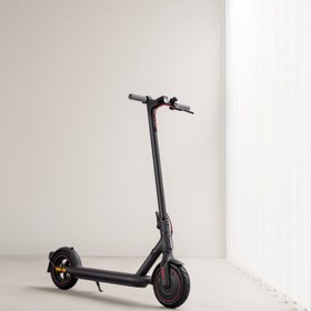 تصویر اسکوتر برقی دسته دار Xiaomi Scooter 4 Pro 