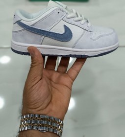 تصویر کتونی بچه گانه نایک اس بی دانک بدون ساق پالس بنفش Nike SB DUNK low 