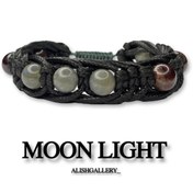 تصویر مون لایت MOON LIGHT
