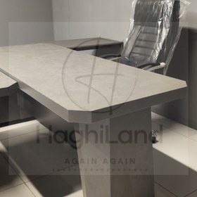 تصویر میز مدیریت طراحی ۳D 