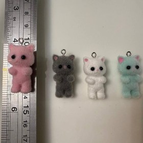 تصویر آویز گربه مخملی 