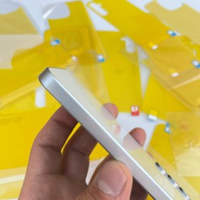 تصویر برچسب محافظ پشت گوشی موبایل آیفون 